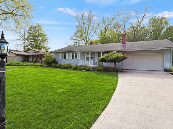 6442 Lockwood Dr, Mentor, OH 44060
