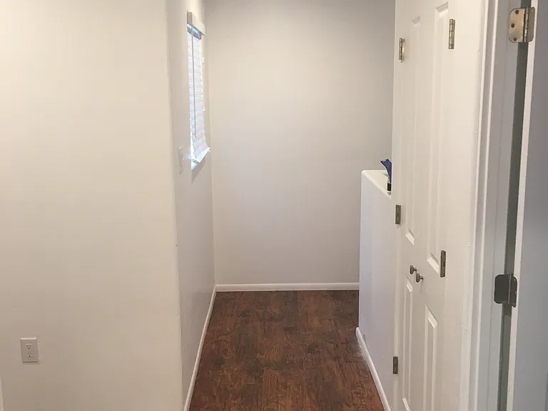 416 Cornell Dr SE #B — Photo 9