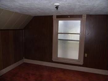 5th image of 2821 Leahy St