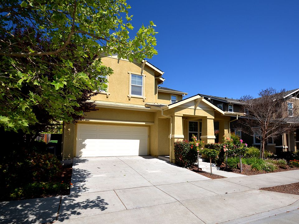 2nd image of 1734 Calle Ranchero Dr.
