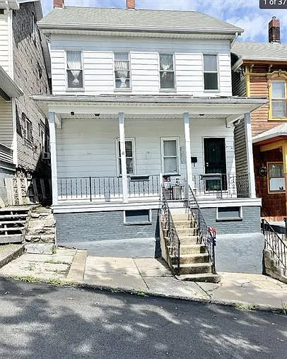 1102 17th Ave