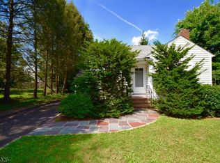 6 Wabeno Ave, Springfield, NJ 07081