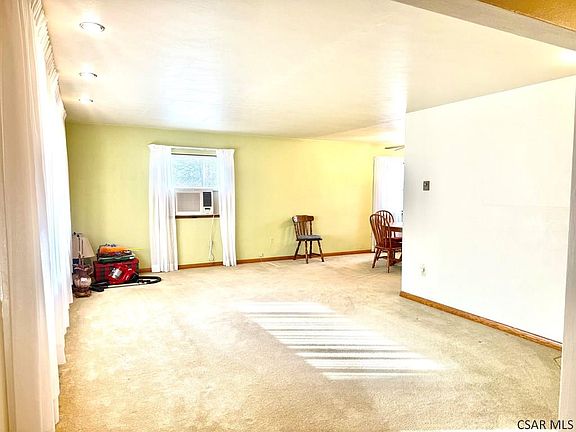 4th image of 627 Vickroy Ave