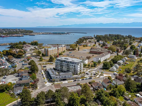 916 Lyall St #206, Esquimalt, BC V9A 5E6