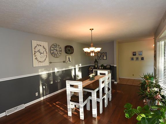 5th image of 50 Green Meadows Dr