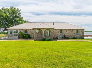 9248 W Hedge Tree Ln, Springfield, MO 65802