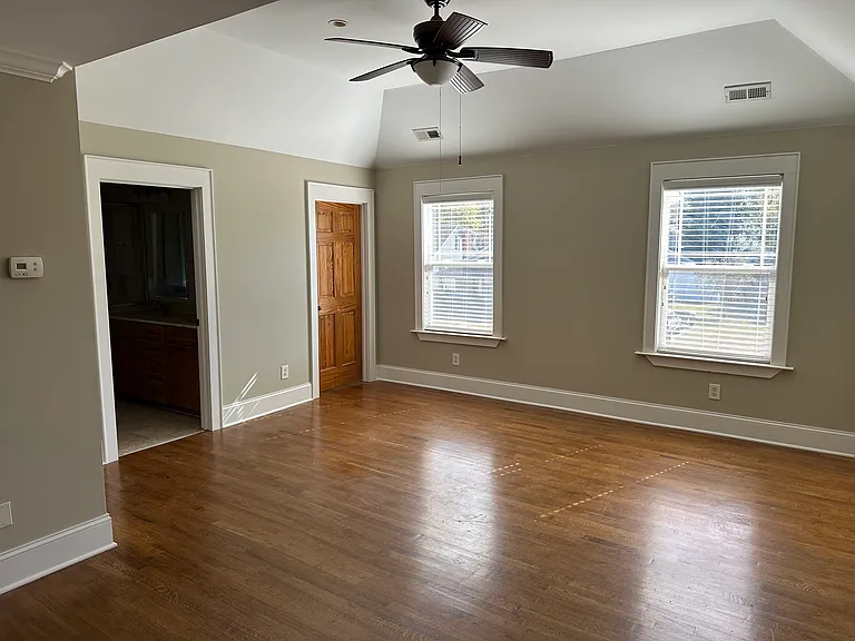 Master bedroom (unfurnished)