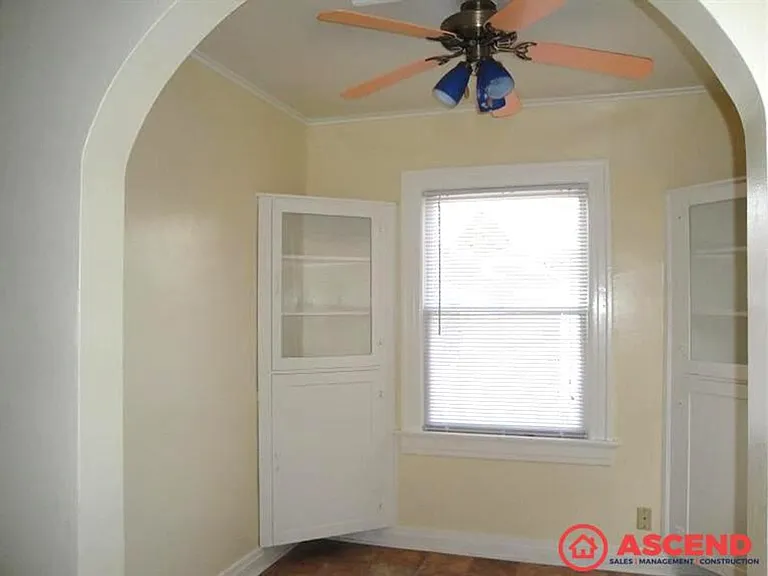 212 Lincoln St — Photo 7