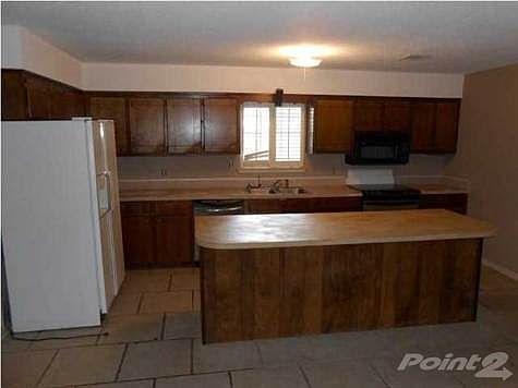 4th image of 403 Dolphin St