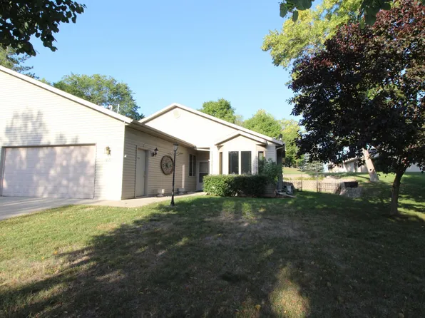 1021 N Buse St, Fergus Falls, MN 56537