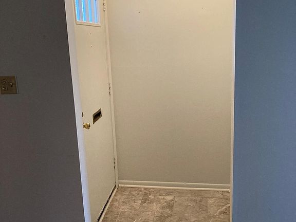 5th image of 8140A Independence Dr #A