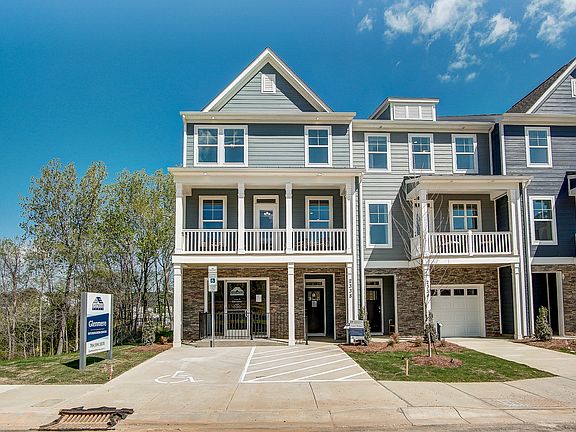 These photos are representative of this floor plan, but all options may not be available in every co