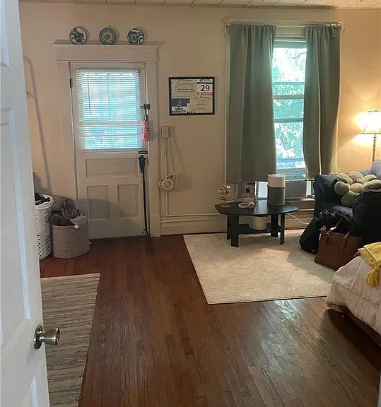 325 S Main St — Photo 11