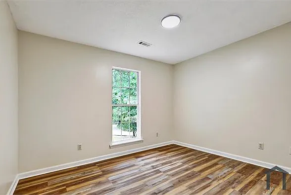 6211 Ward Rd — Photo 20
