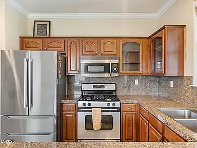 3516 Brassie Dr — Photo 3