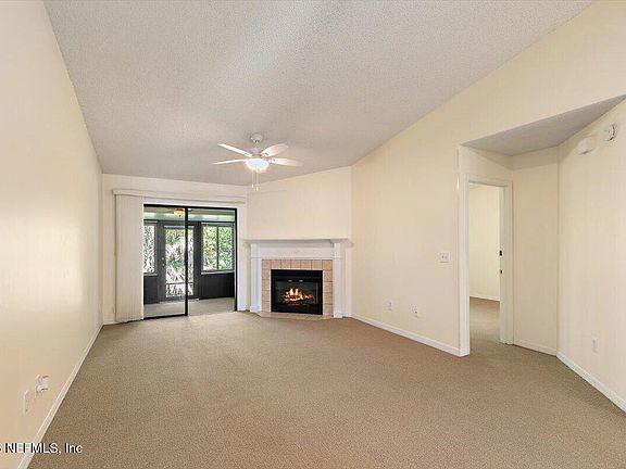 5th image of 2813 SEA HAWK Drive #2813