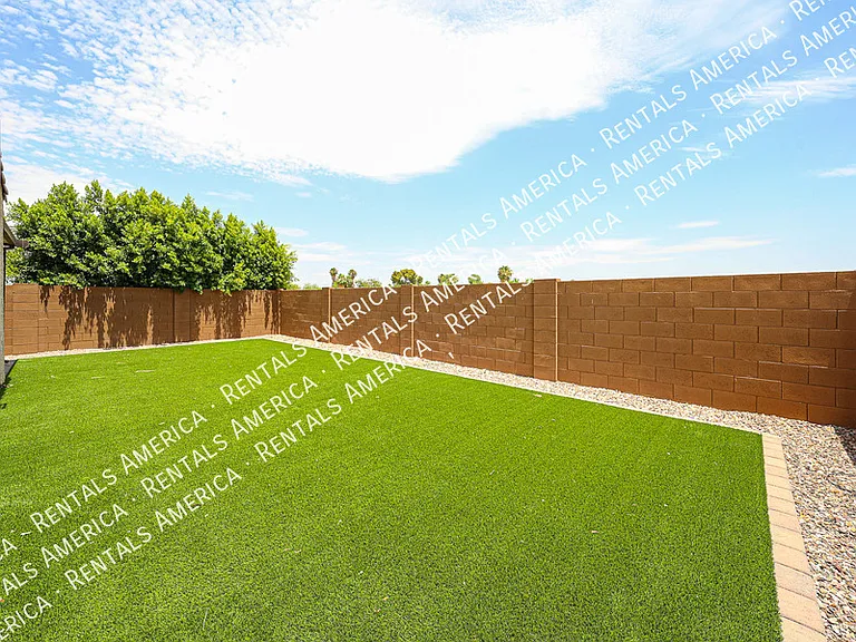 13487 N 174th Ave — Photo 46
