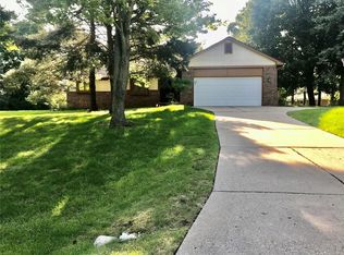 29830 Old Bedford Rd, Farmington Hills, MI 48331
