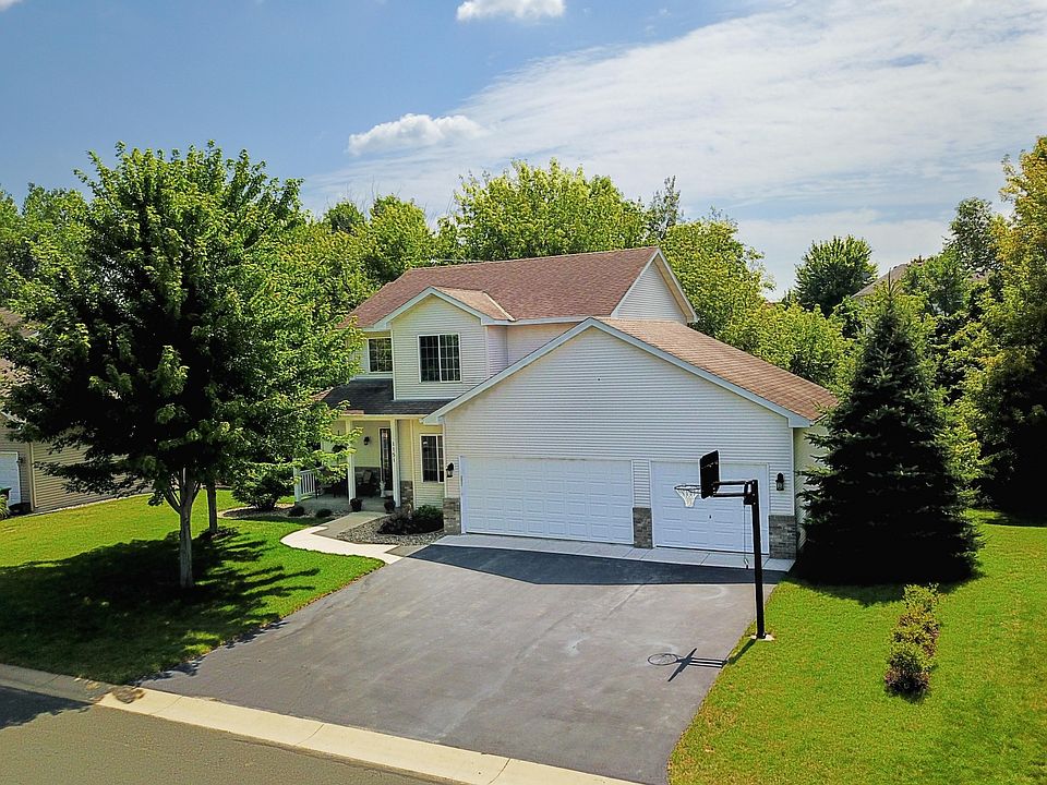 1st image of 1151 Goldfinch Dr