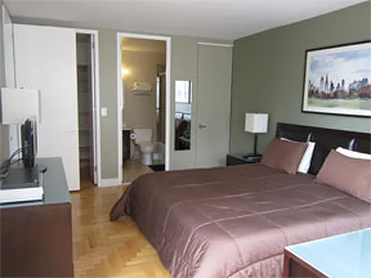 Rented by Maison International | media 37