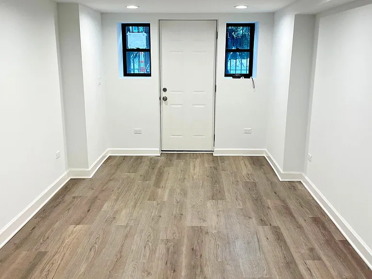 1505 N Rockwell St #G — Photo 7
