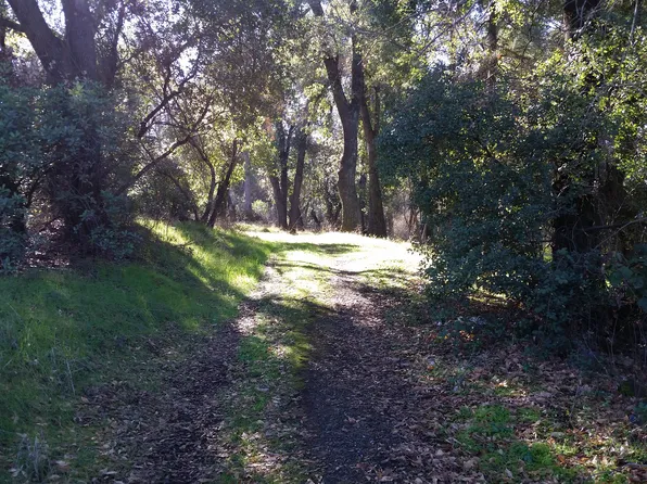 5560 Hale Ave, Clearlake, CA 95422