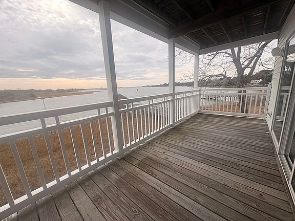 Overly spacious balcony; end unit