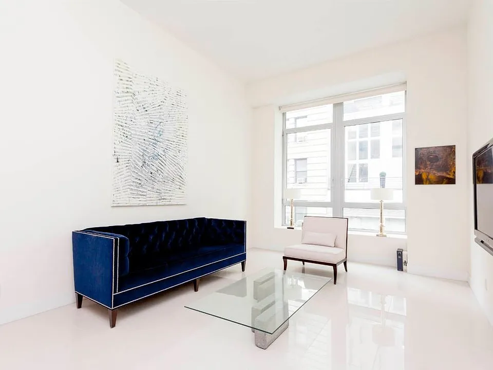 111 Fulton St #817