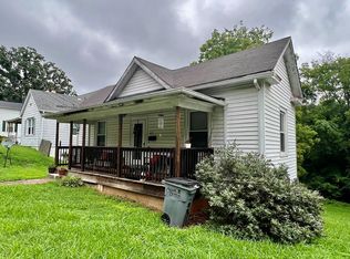 827 Traver Ave, South Boston, VA 24592