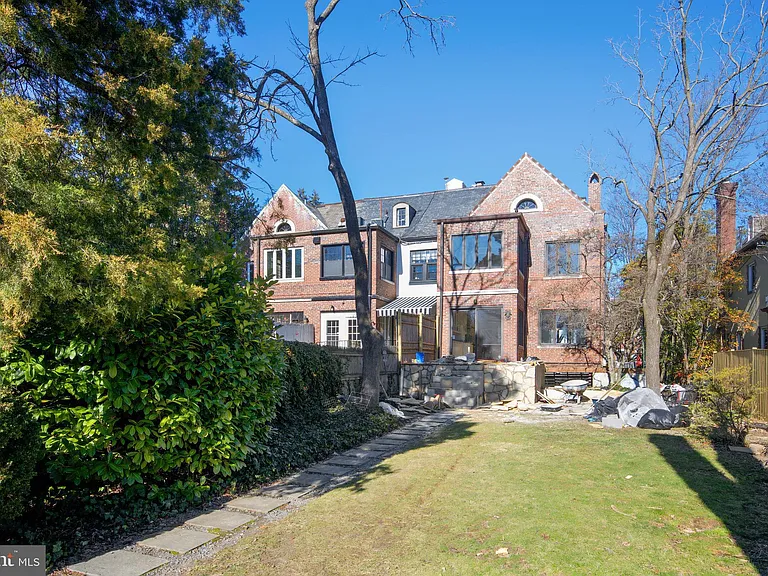 3216 Klingle Rd NW — Photo 31