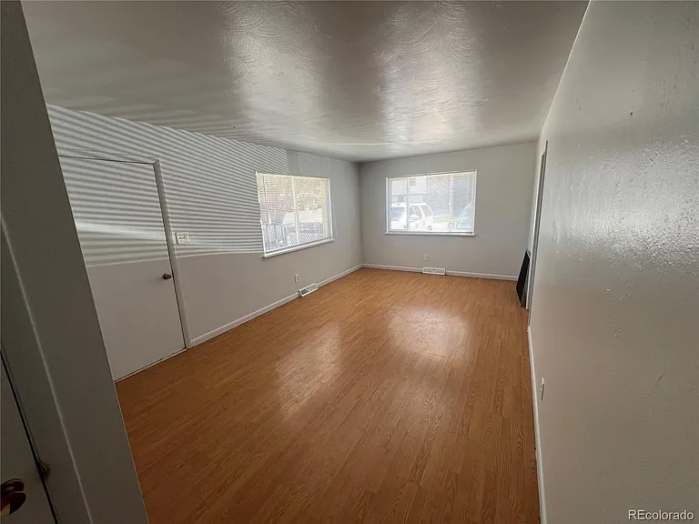 947 S Benton St — Photo 11