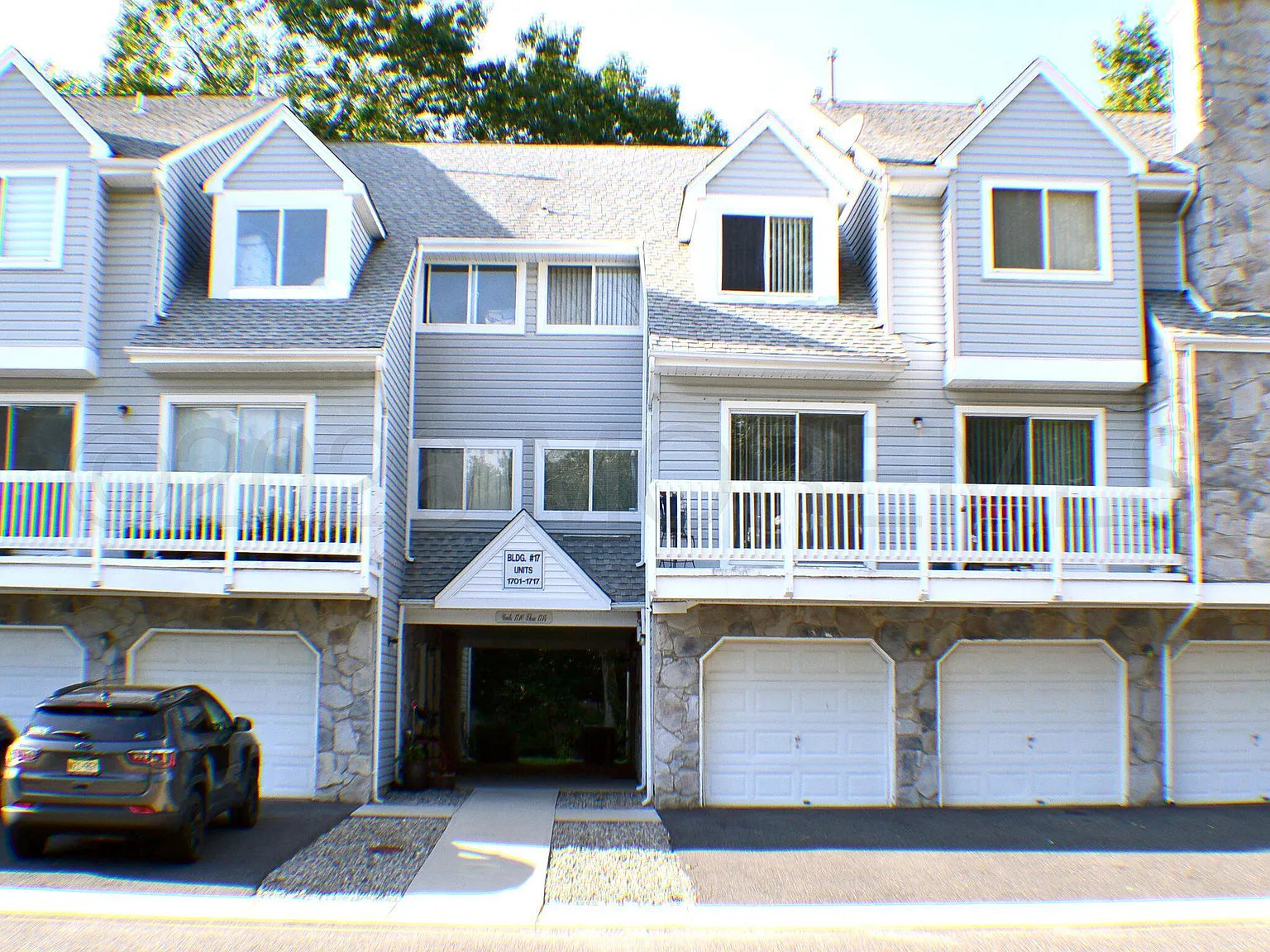 2 bed, 1.5 bath, 1409 sqft, $2,900 — Photo 1