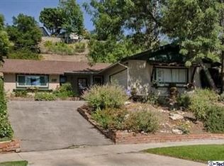 10748 Sevenhills Dr, Tujunga, CA 91042
