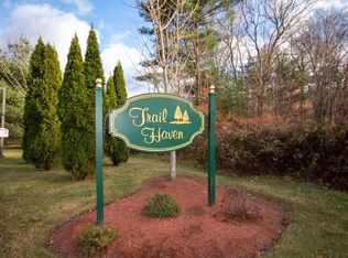 77 Trail Haven Dr, Londonderry, NH 03053