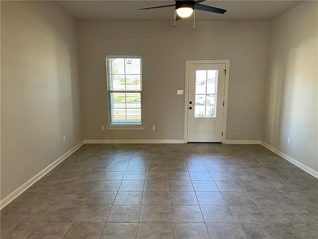1510 Javez St — Photo 6