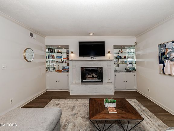 4th image of 1488 Touraine Pl