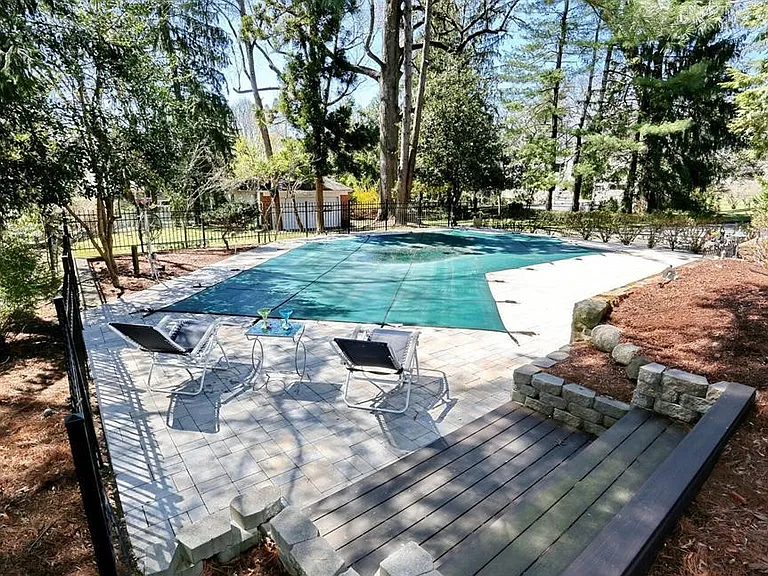 328 W Ridgewood Ave — Photo 48