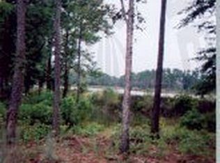 33 Sunset Point Rd, Belhaven, NC 27810