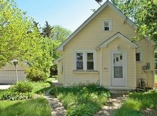 563 Lincoln Ave, Elgin, IL 60120