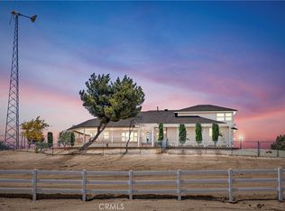 8226 Nevada Rd, Phelan, CA 92371