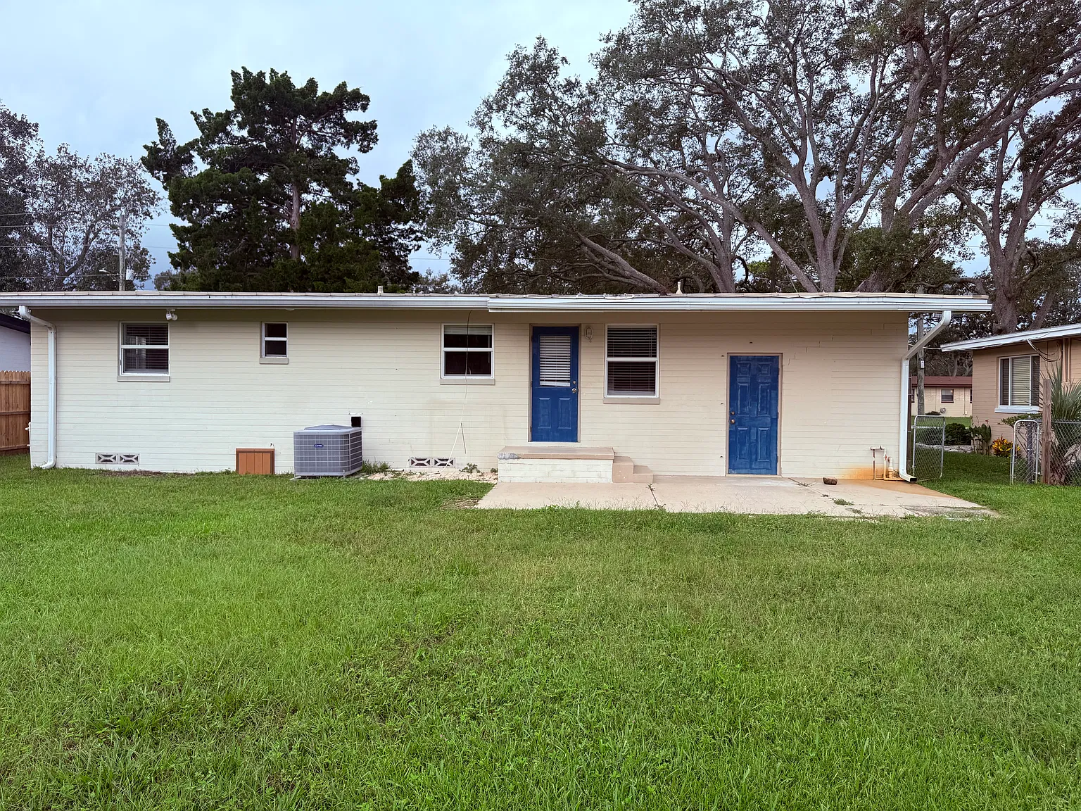 3 bed, 1000 sqft, $2,450 — Photo 3