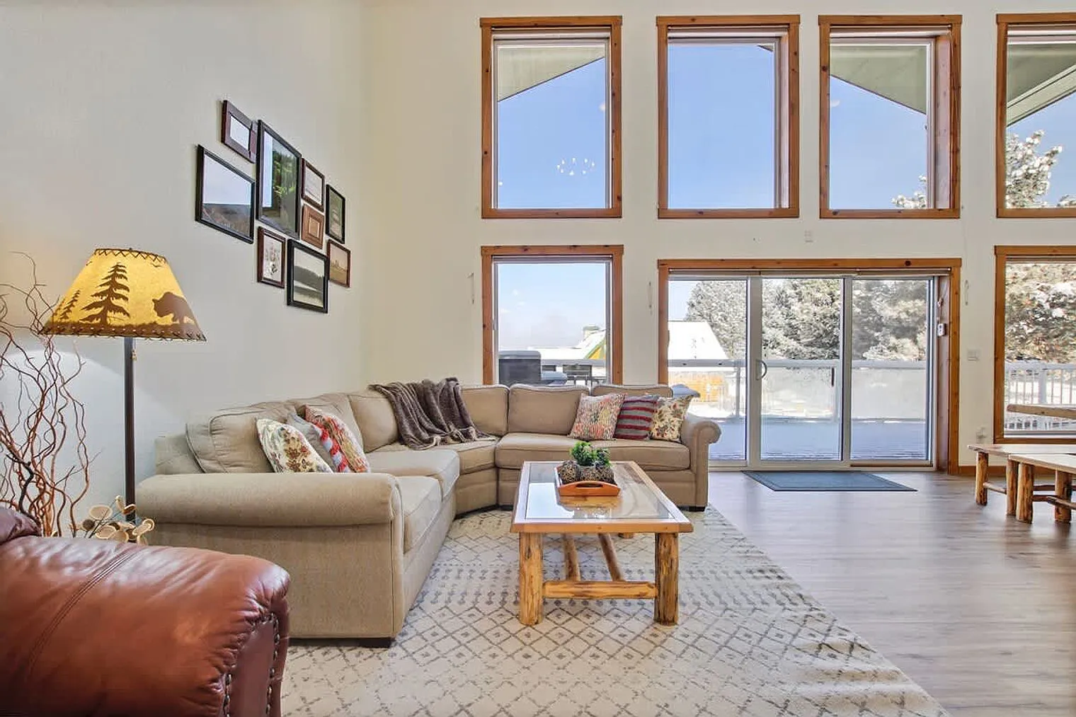 5 bed, 3.0 bath, $11,872 — Photo 1