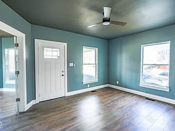 3rd image of 3441 Prospect St