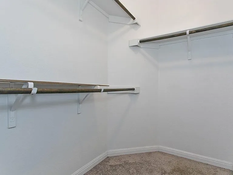 9802 Tanglemede St — Photo 17