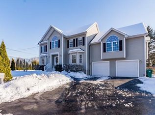 2 Skyline Dr, Billerica, MA 01821