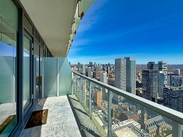 197 Yonge St #4404 — Photo 18