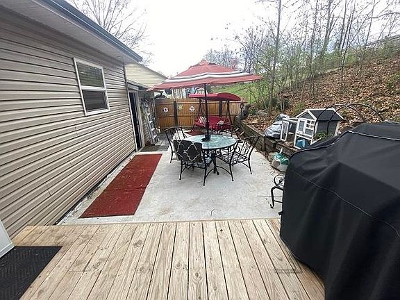 2nd image of 1607 Mary Ellen Dr