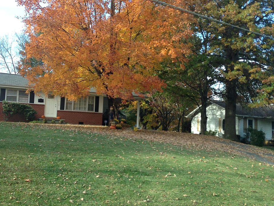 1st image of 2204 N Greenwood Dr