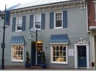 34 E Beverley St, Staunton, VA 24401