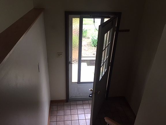 5th image of 620 Queen Anne St